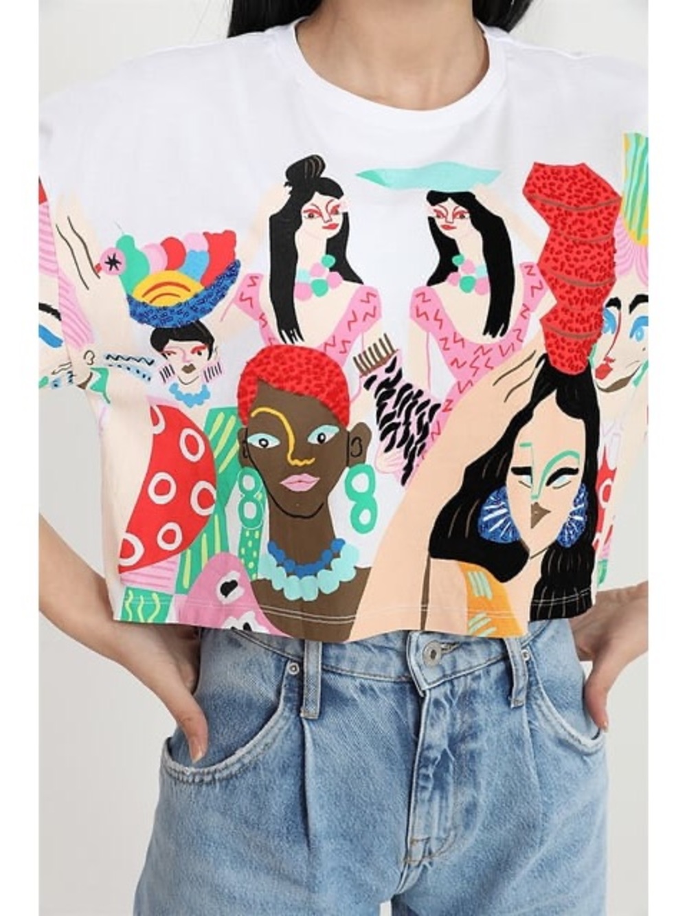 Zara White Graphic Crop Top with Multicolor Illustration - Picture 2 of 10